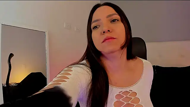 NataliaBuiles online show from February 19, 11:17 am