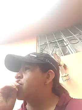 Snapshot of latinfemale chatting on January 11, 5:51 pm latinfemale online show from January 11, 5:51 pm