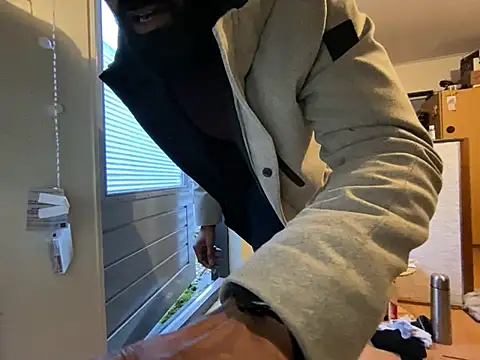 FullnighterBBC NL online show from December 21, 8:18 am