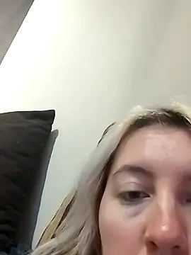 Mllesha74000 online show from December 1, 4:29 pm