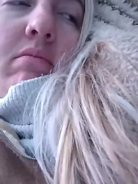 Mllesha74000 online show from December 8, 12:30 pm