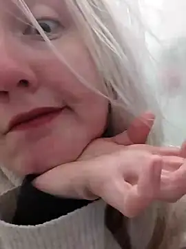 Mllesha74000 online show from December 27, 12:45 pm