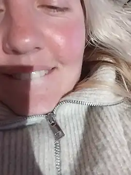 Mllesha74000 online show from January 26, 7:31 pm