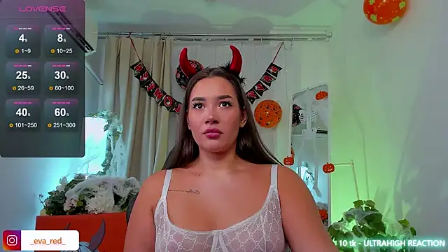 Snapshot of _Eva_Rose_ chatting on October 28, 1:58 pm Eva Rose online show from October 28, 1:58 pm