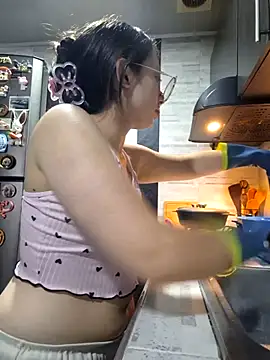 linda-schmidt online show from September 10, 7:58 pm