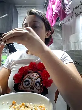 linda-schmidt online show from October 21, 10:10 pm