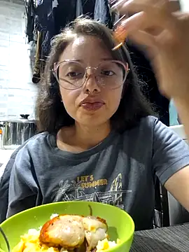 linda-schmidt online show from November 19, 12:10 am