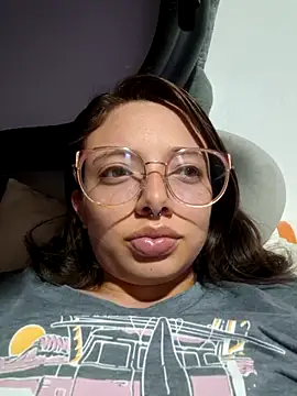 linda-schmidt online show from April 5, 1:25 am