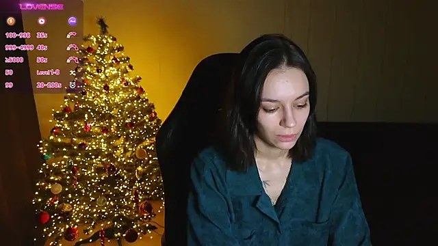 Snapshot of alyssa_sweet chatting on January 14, 3:11 am alyssa sweet online show from January 14, 3:11 am