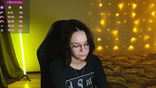 Snapshot of alyssa_sweet chatting on January 17, 6:47 am alyssa sweet online show from January 17, 6:47 am