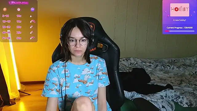 Snapshot of alyssa_sweet chatting on January 31, 3:30 am alyssa sweet online show from January 31, 3:30 am