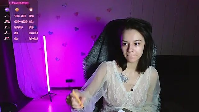 Snapshot of alyssa_sweet chatting on February 10, 1:57 am alyssa sweet online show from February 10, 1:57 am