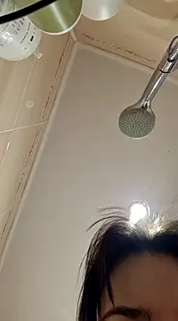 Snapshot of alyssa_sweet chatting on February 24, 2:30 am alyssa sweet online show from February 24, 2:30 am