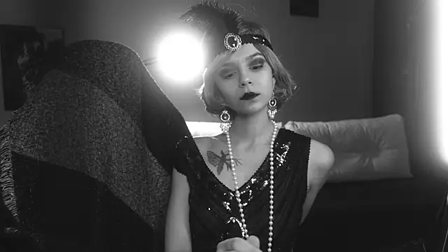 Snapshot of alyssa_sweet chatting on March 17, 8:29 am alyssa sweet online show from March 17, 8:29 am