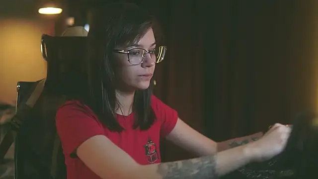 Snapshot of alyssa_sweet chatting on September 11, 3:28 am alyssa sweet online show from September 11, 3:28 am