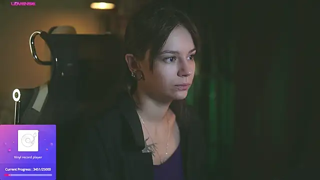 Snapshot of alyssa_sweet chatting on October 8, 5:05 am alyssa sweet online show from October 8, 5:05 am