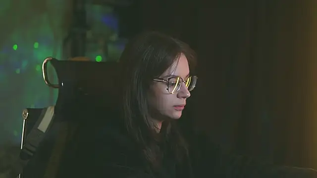 Snapshot of alyssa_sweet chatting on November 5, 5:07 am alyssa sweet online show from November 5, 5:07 am