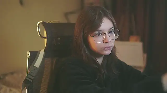 alyssa sweet online show from December 17, 6:08 am