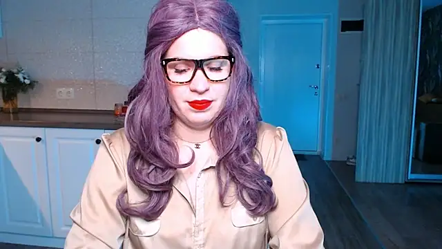 Snapshot of HotTiffani chatting on September 18, 3:58 pm HotTiffani online show from September 18, 3:58 pm