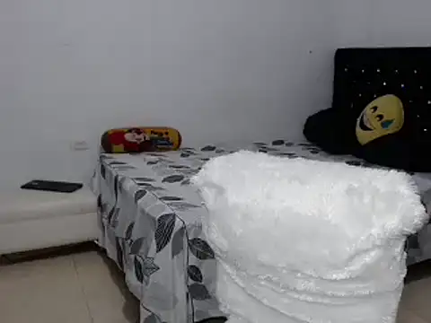 Snapshot of venuz_mendoza20 chatting on February 3, 6:49 pm venuz mendoza20 online show from February 3, 6:49 pm