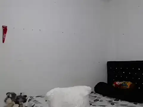 Snapshot of venuz_mendoza20 chatting on February 15, 12:43 pm venuz mendoza20 online show from February 15, 12:43 pm