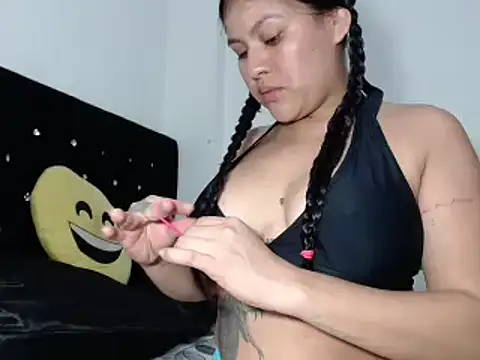 Snapshot of venuz_mendoza20 chatting on February 25, 8:58 am venuz mendoza20 online show from February 25, 8:58 am