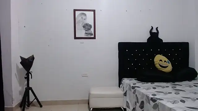 Snapshot of venuz_mendoza20 chatting on September 22, 2:30 pm venuz mendoza20 online show from September 22, 2:30 pm