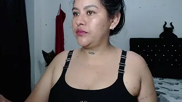 Snapshot of venuz_mendoza20 chatting on November 12, 1:22 pm venuz mendoza20 online show from November 12, 1:22 pm