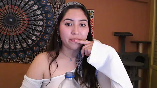 IntimateTales online show from January 25, 5:40 pm