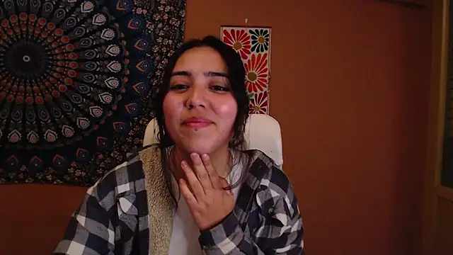 IntimateTales online show from February 26, 8:11 pm