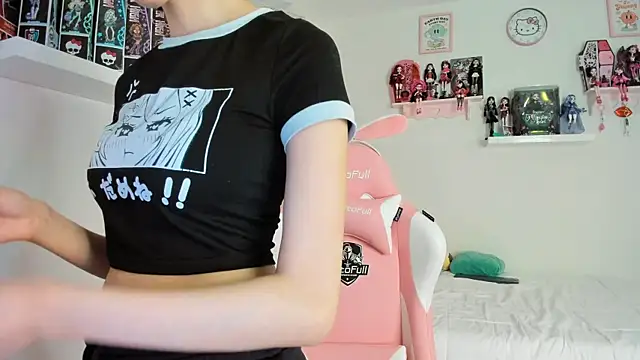 cherrycute online show from December 4, 1:14 am