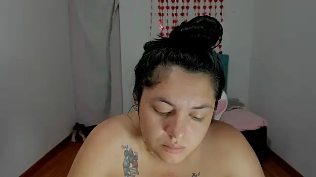 Anal Milky Momma online show from March 2, 8:50 pm