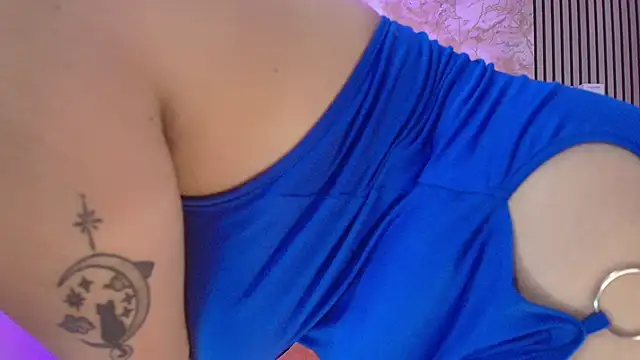 JuliRamirez online show from October 1, 12:44 pm