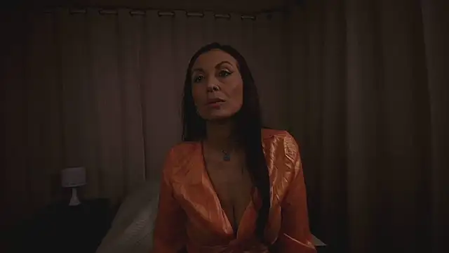 Swetisabella01 online show from December 17, 11:44 pm