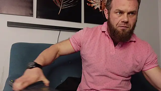 Snapshot of Tommy_Burnz chatting on March 9, 7:01 am Tommy Burnz online show from March 9, 7:01 am