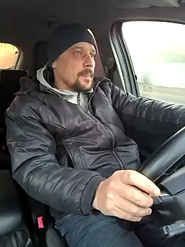 DanielOhCool online show from February 13, 2:52 pm