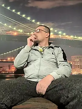 DanielOhCool online show from March 2, 7:34 pm