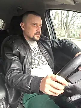 DanielOhCool online show from March 21, 9:34 am