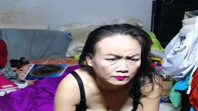 Snapshot of 1CuteAndSexy69 chatting on October 31, 5:14 pm 1CuteAndSexy69 online show from October 31, 5:14 pm