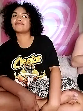 Snapshot of TasteeKitty chatting on February 22, 11:46 pm TasteeKitty online show from February 22, 11:46 pm