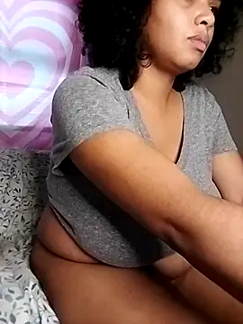 Snapshot of TasteeKitty chatting on September 18, 10:01 pm TasteeKitty online show from September 18, 10:01 pm