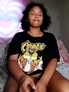 Snapshot of TasteeKitty chatting on October 13, 6:08 pm TasteeKitty online show from October 13, 6:08 pm