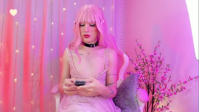 rosseblondee online show from December 1, 11:43 pm