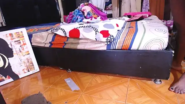 Snapshot of loreblackhot chatting on December 13, 7:53 pm loreblackhot online show from December 13, 7:53 pm