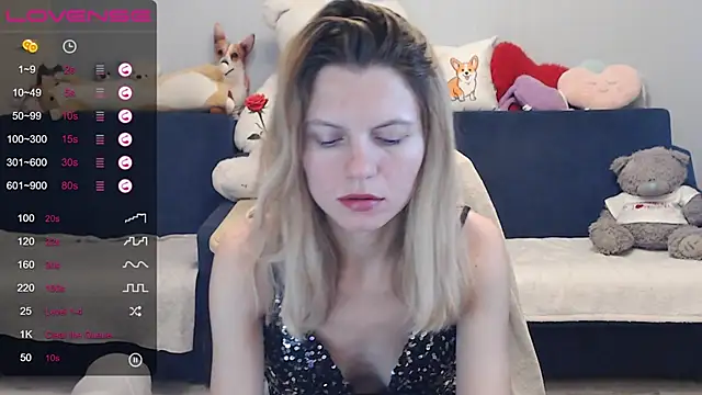 night is dark online show from December 8, 6:17 pm