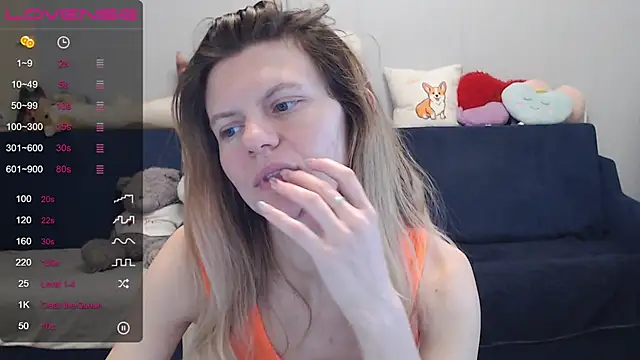 night is dark online show from January 28, 5:35 pm