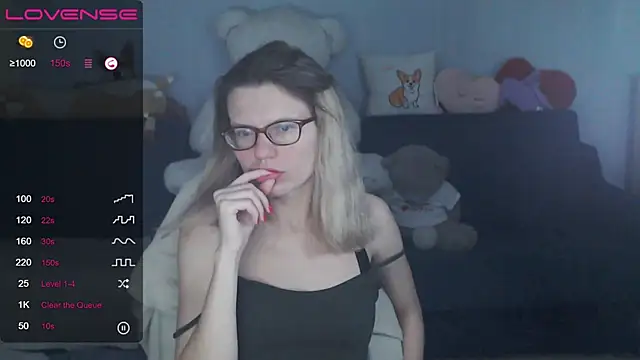 night is dark online show from February 21, 1:00 am