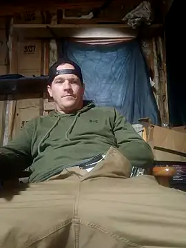 Snapshot of FUNINWV9 chatting on February 4, 1:06 pm FUNINWV9 online show from February 4, 1:06 pm