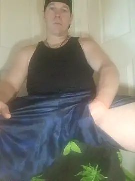 Snapshot of FUNINWV9 chatting on February 10, 9:02 am FUNINWV9 online show from February 10, 9:02 am