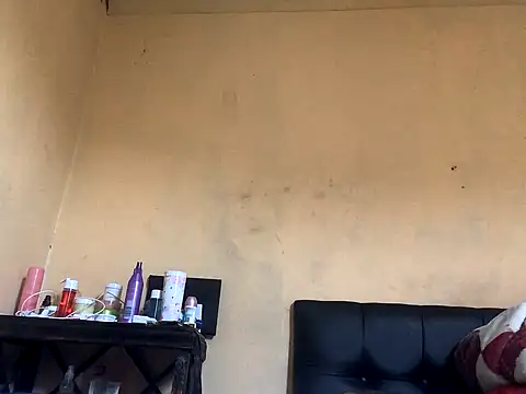 Wonderfulrose online show from September 19, 2:18 pm